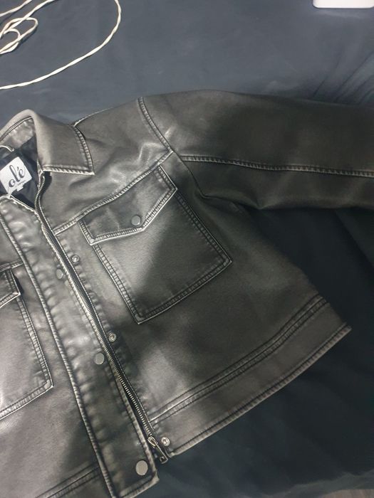 Продам кожаную куртку-пиджак