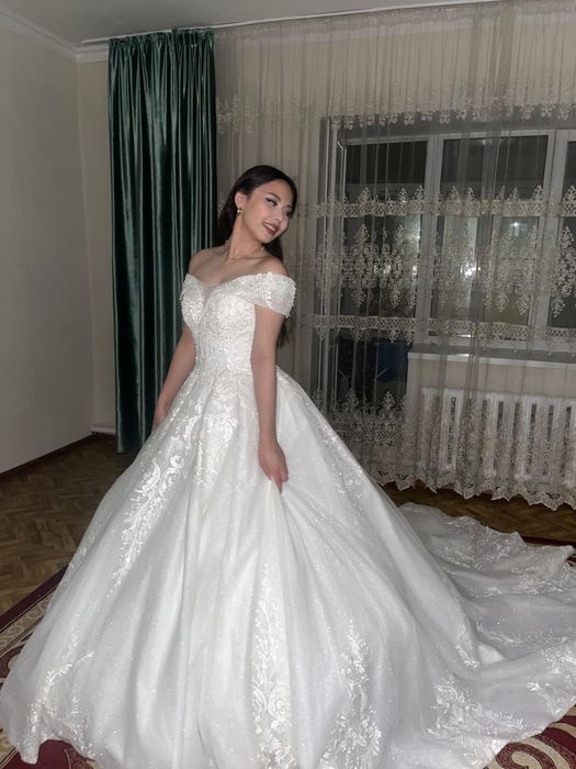 Свадебные платья продаются