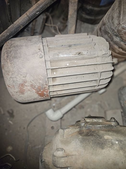 Электродвигатель