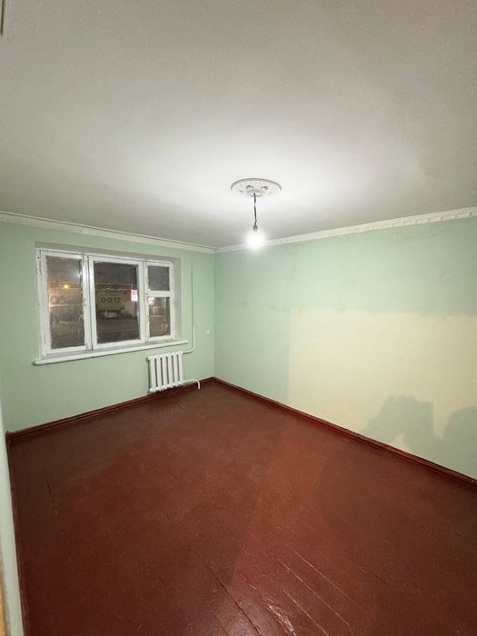 Срочно продаеться 1-комнатная квартира городе Чирчике раеоне Акавак