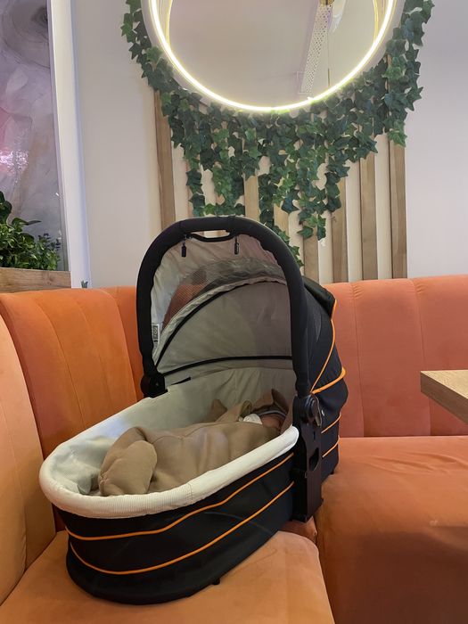 Коляска люлька