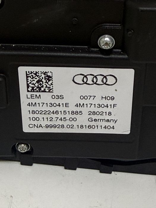 Скоростен лост Audi Q7 4M 4M1713041E 4M1713041F