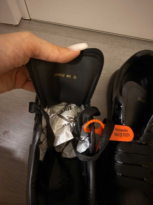 Alexander McQueen, de culoare neagră / nou