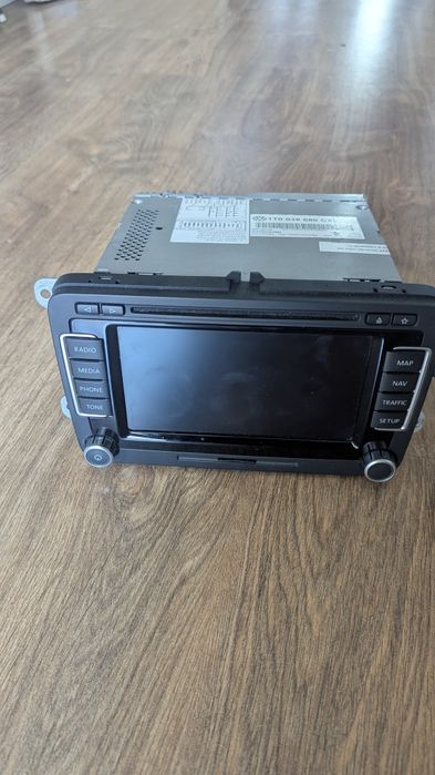 Оригинална навигация VW RNS 510 Continental (LED) + задна камера