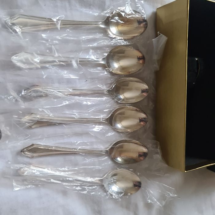 Посребрени прибори ARTHUR PRICE OF ENGLAND