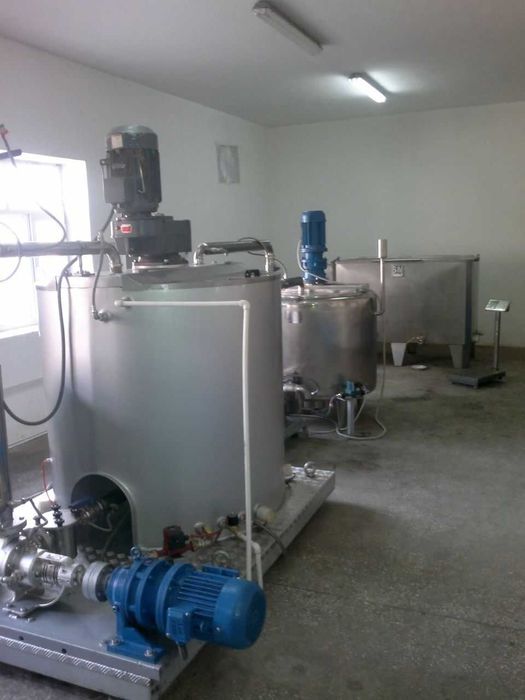 От ипподрома 26км по М39. Продам 3 уровневое здание на 56 сотках.