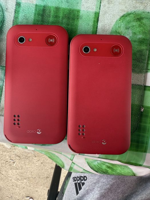 2  Telefoane 400 lei  Doro Leva L10 Single SIM Smartphone Roșu