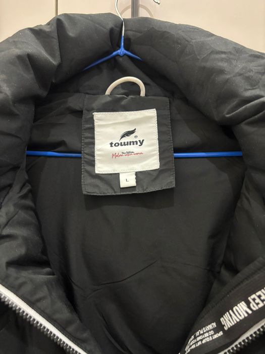 Продам женскую куртку