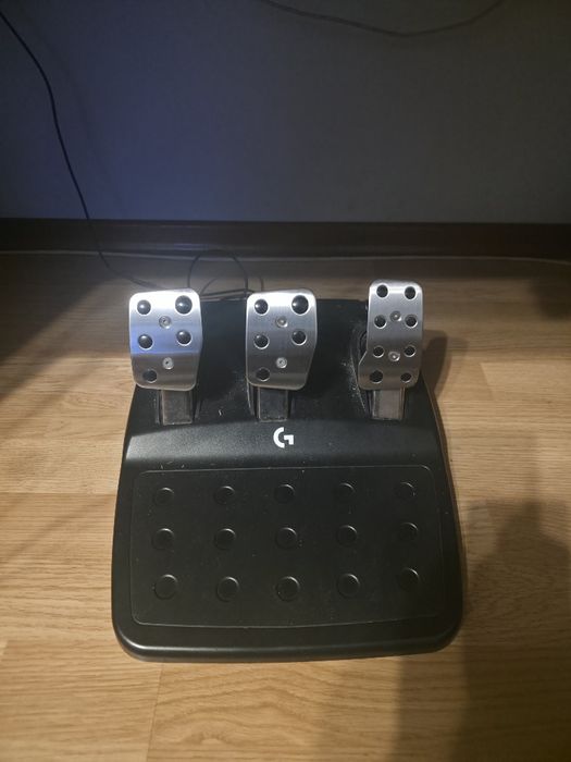 Игровой руль Logitech g923 trueforce