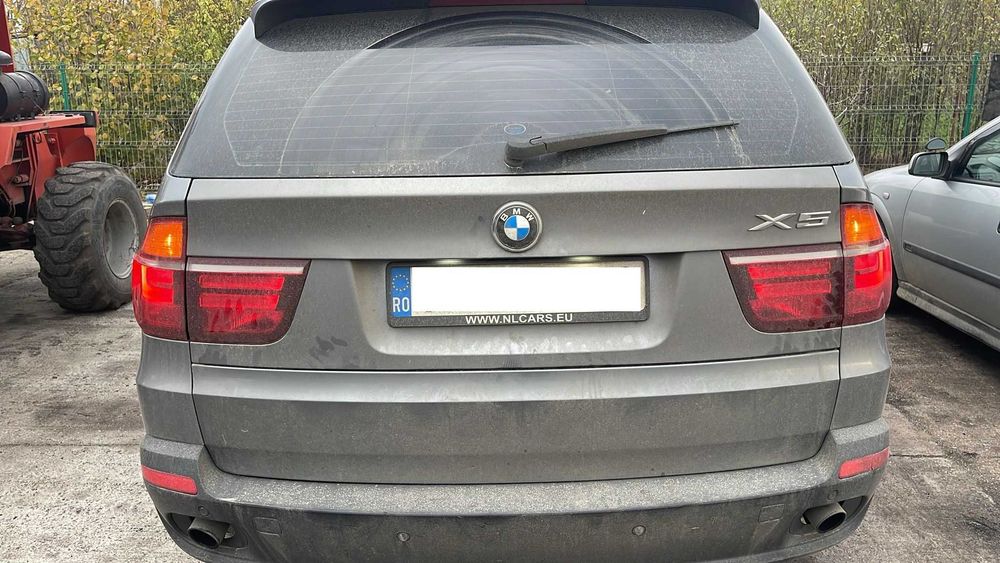 Stopuri LED BMW X5 E70 conversie la Facelift