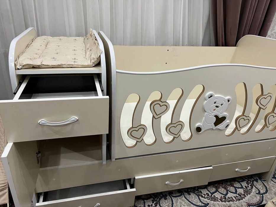 Bolalar uchun detski shkaf karavat