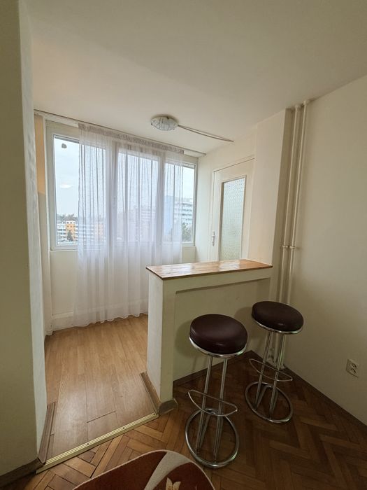 Inchiriez garsoniera in Aleea Carpati