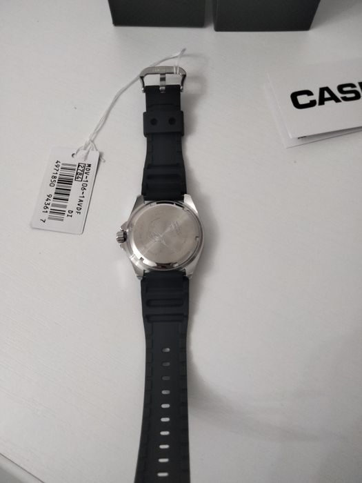 Casio MDV 106-1AVDF
