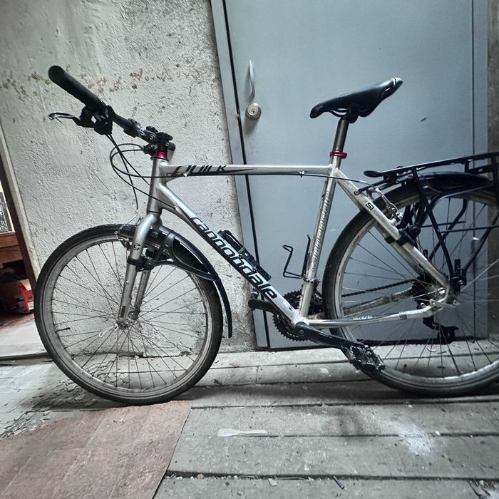 Премиум хибрид Cannondale Quick – SRAM скорости, напълно оборудван и сертифициран