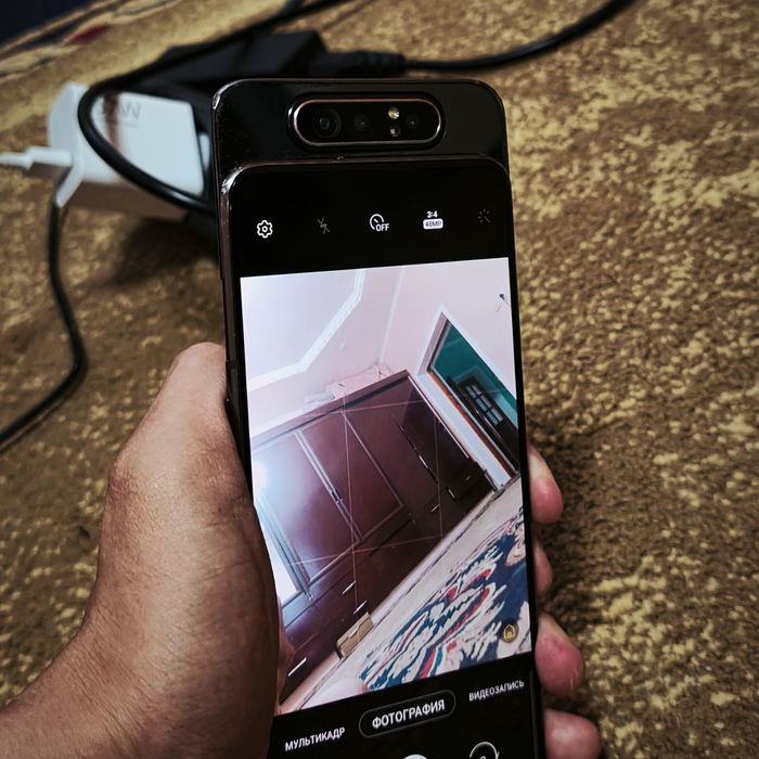 Продаю Samsung a80