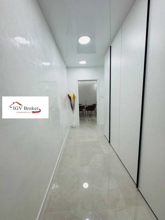 Продава се Двустаен апартамент в София, Надежда 2 - 56 кв.м за 2965 €/кв.м - Снимка #13