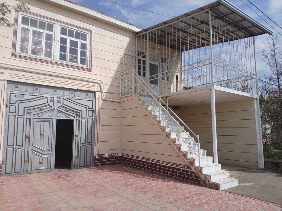 Uy sotiladi, markazda joylashgan, sharoitlari yaxshi.