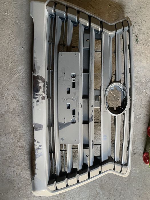 решетка радиатора от lx570