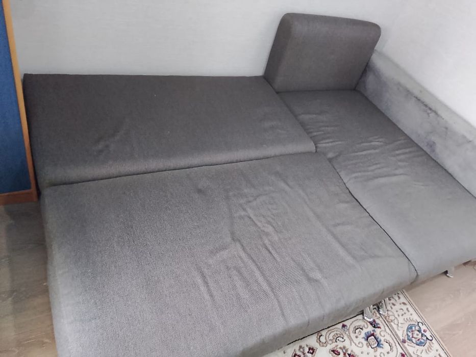 Срочно продам диван складной