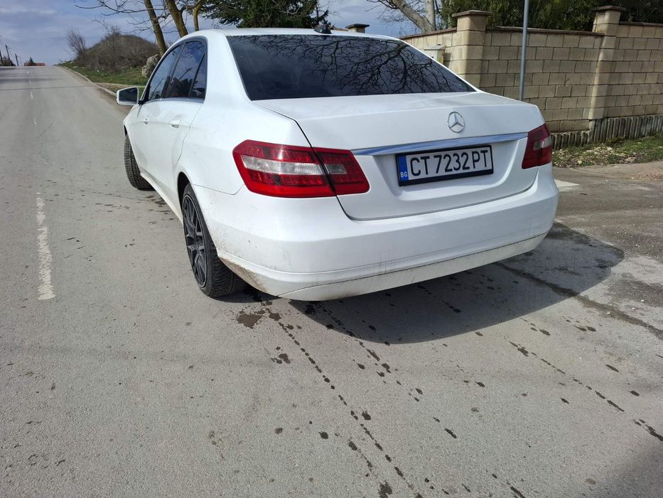 Mercedes E класа 2013 година на части 2000 кубика дизел