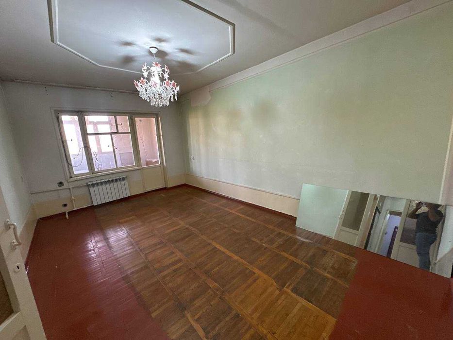 Продаётся 3х комн квартира на 4 этаже Ор-р Мелодия мезон маркет