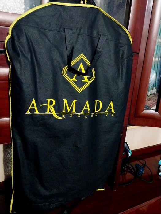 Костюм брук сотилади