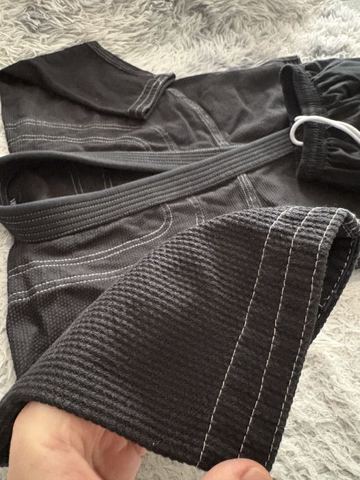 Кимоно для джиу-джитсу