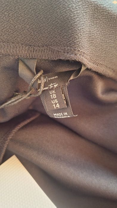 Salopeta pantalon larg, fara umeri si cu spatele gol