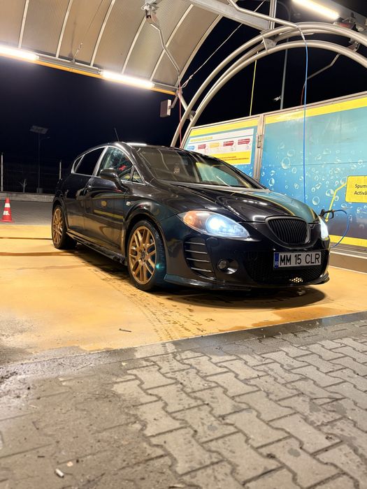 Vand Seat Leon 2.0Tdi 2000€ Fix!!