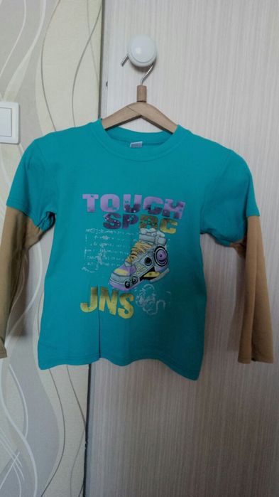 Продам детские вещи.