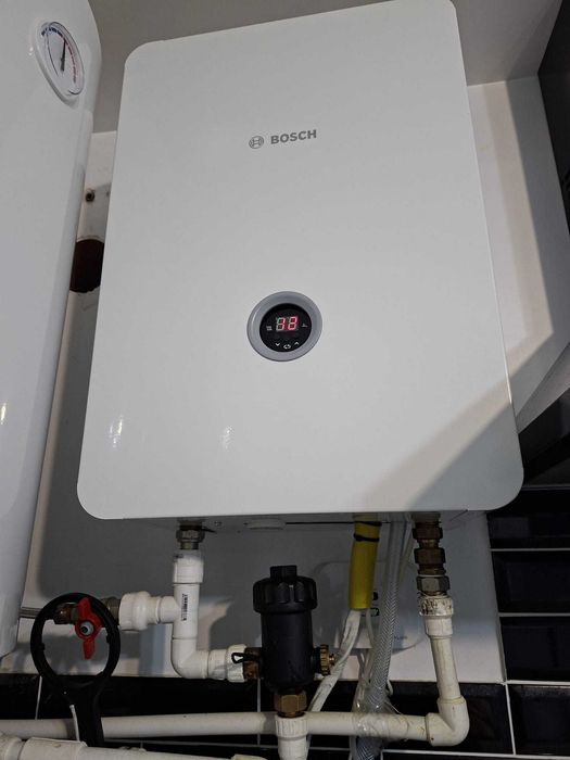 Centrala termica electrica Bosch 24kw, an 2023