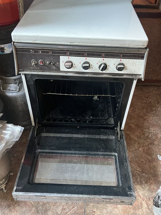 Газовая плита продам