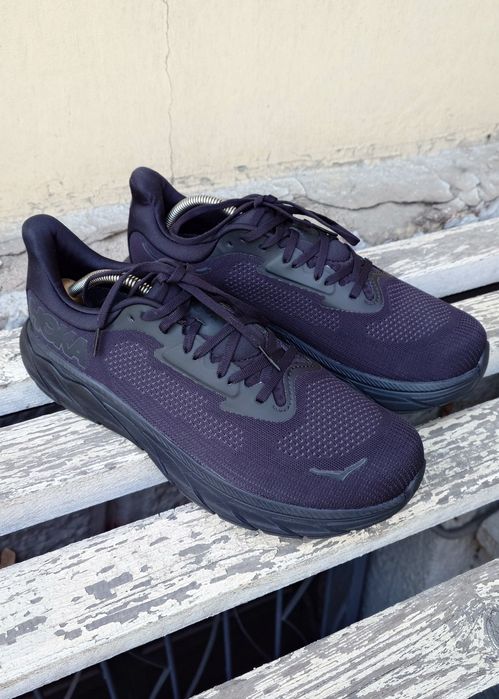 Кроссовки HOKA ARAHI 7