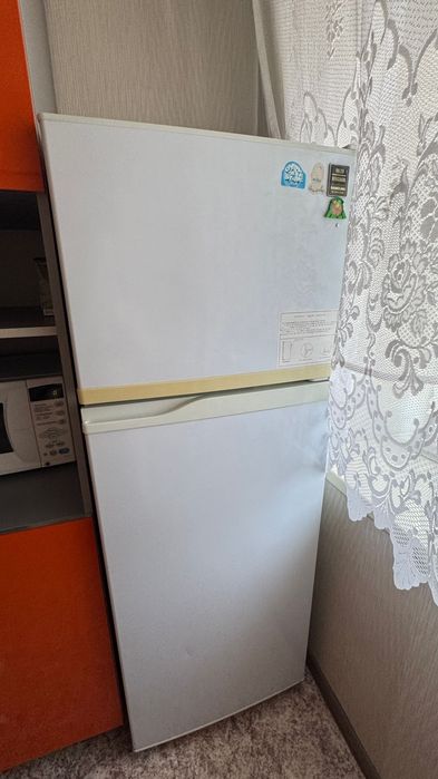 Продам холодильник