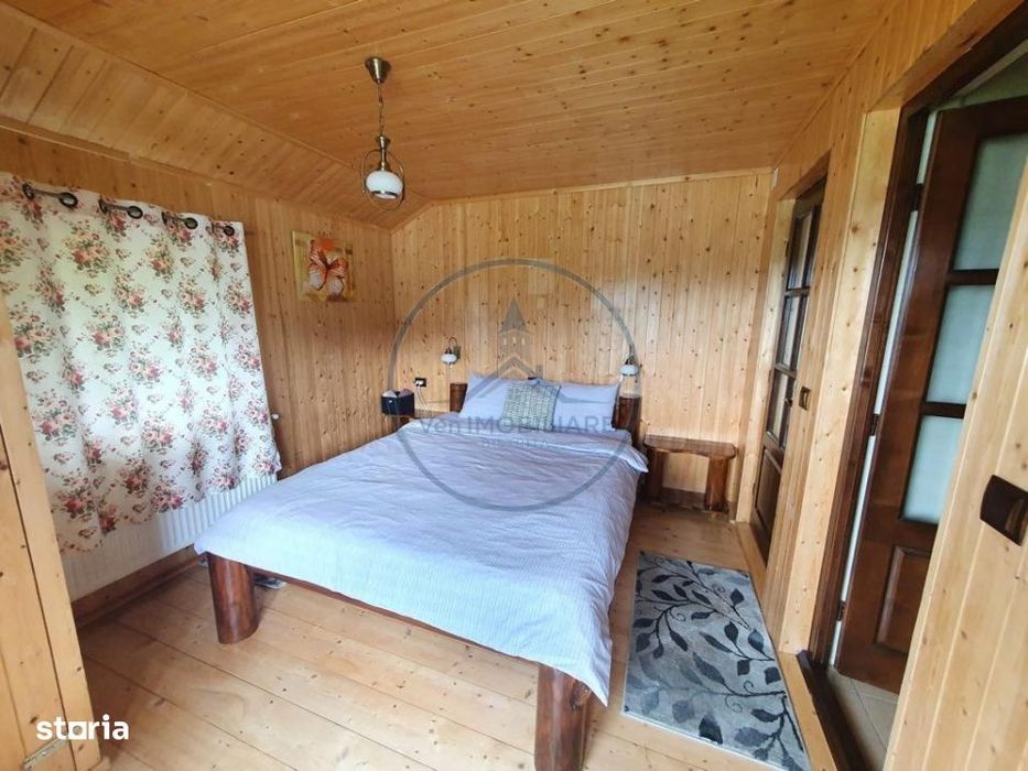 Cabana cu accesc la lac, 1400mp teren Colibita
