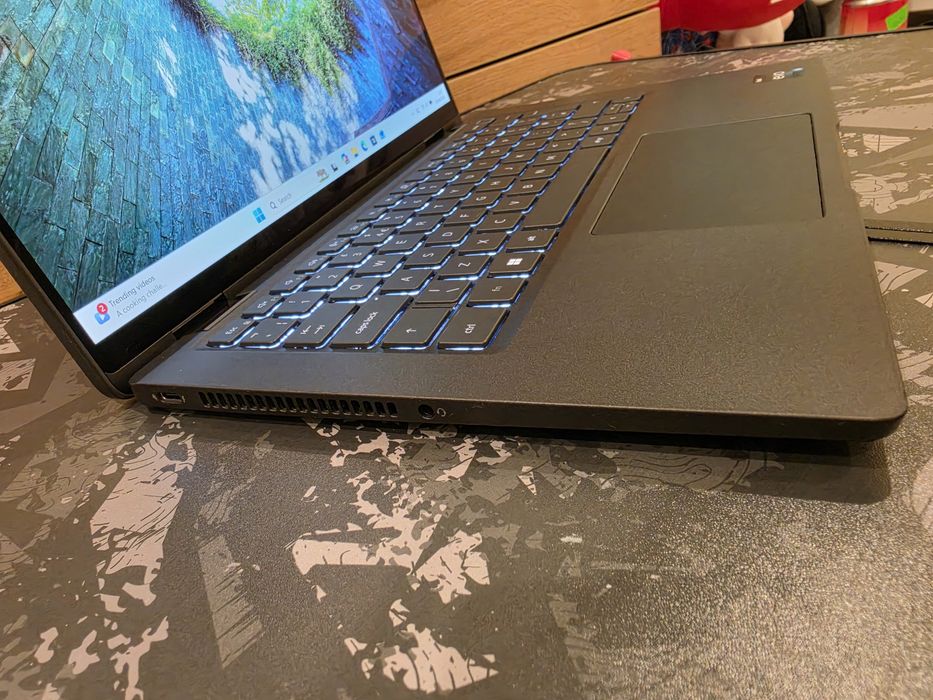 Dell Latitude 7430 2in1 / i5-1245U / 16GB Ram / 256 SSD