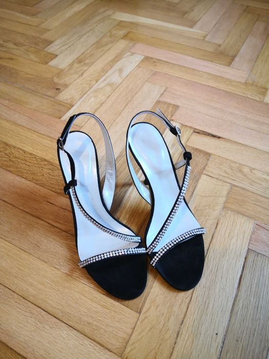Sandale elegante de piele intoarsa