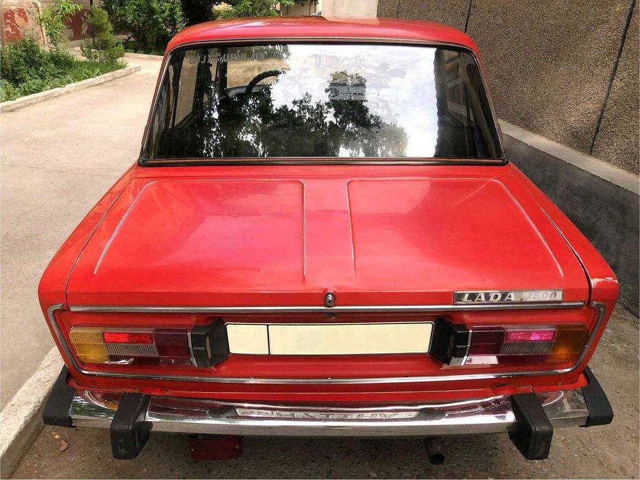 Автомобиль ВАЗ-2106