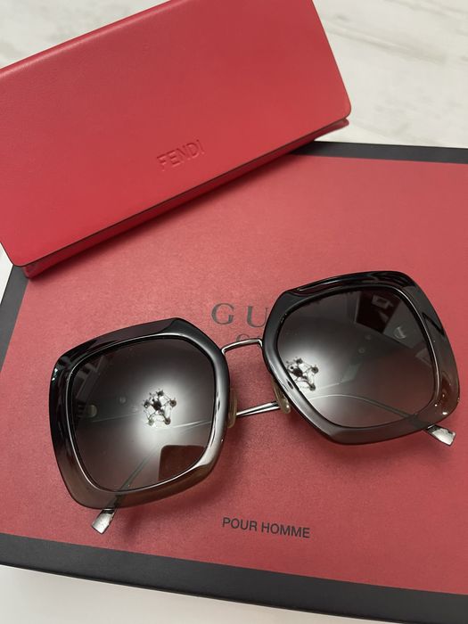 Слънчеви очила Fendi