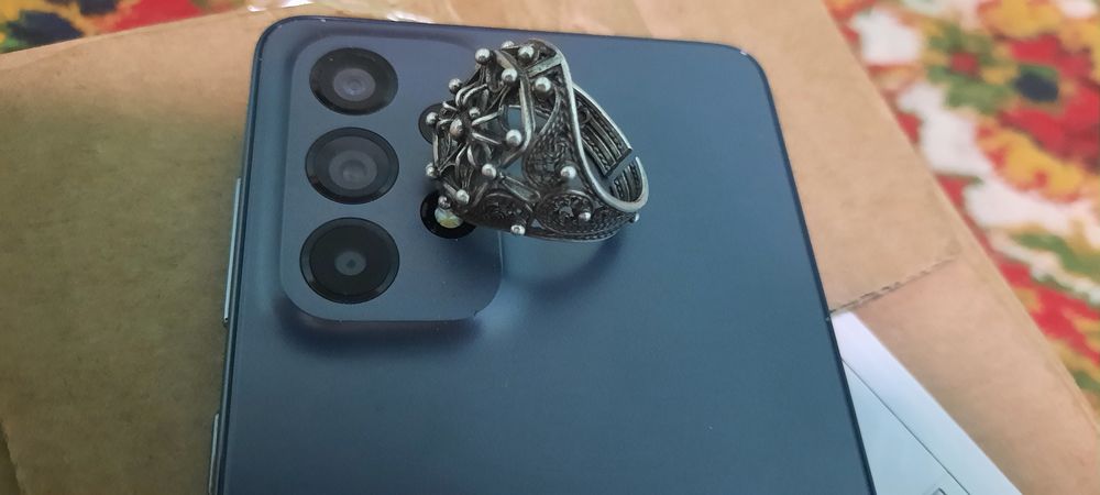 Mujskoy Kumush uzuk qo'l mehnati,sotuvda topilmaydi