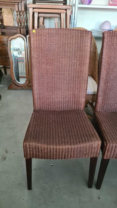 ратанов стол -внос от европа