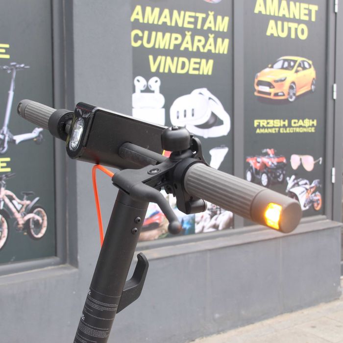 Trotineta Electrica Xiaomi 5 Plus - 25Km/h - 400W -Amanet FRESH Galati