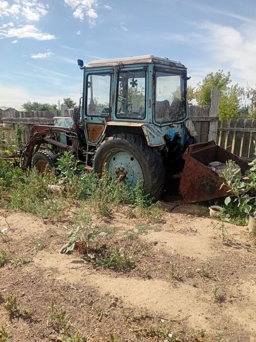 Продам трактор с прицепом