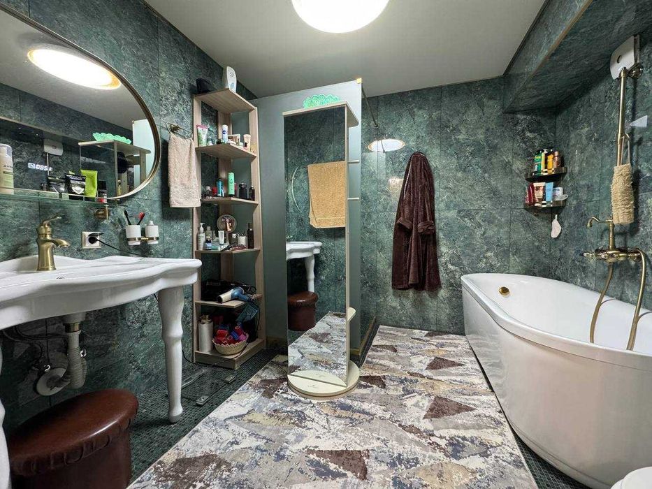 Ц-5, 90 м², 4в3, 2 этаж, мебель и техника