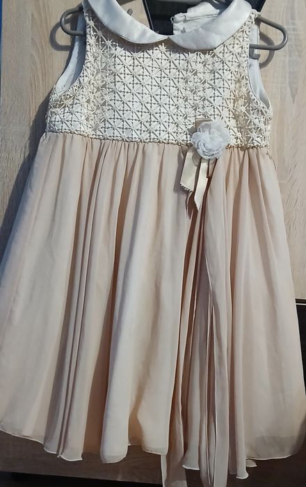 Rochita de fete bej