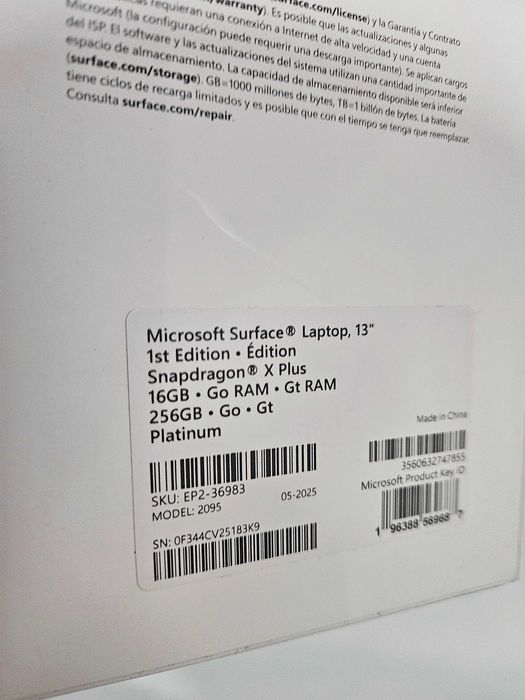 Microsoft Surface snapdragon X plus 256 gb 16 gb sigilat la cutie.