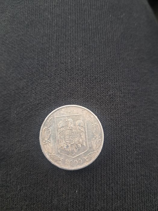 vând monedă de colecție 500 an de fabricație 2000