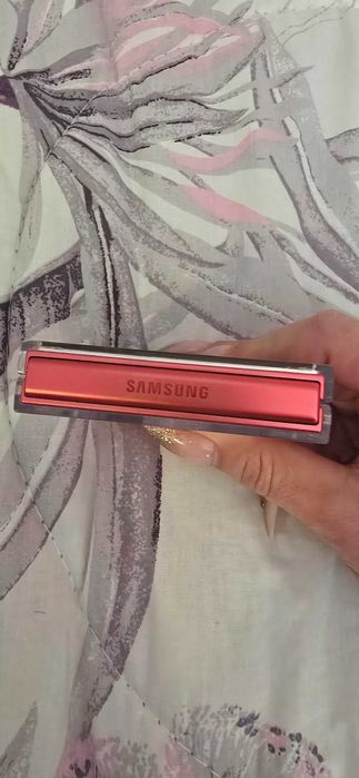 Sammsung Galaxy Z Flip7