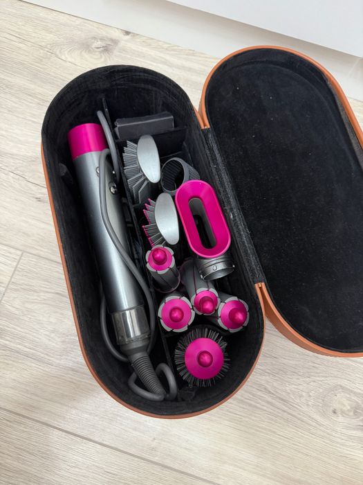 Продам стайлер Dyson