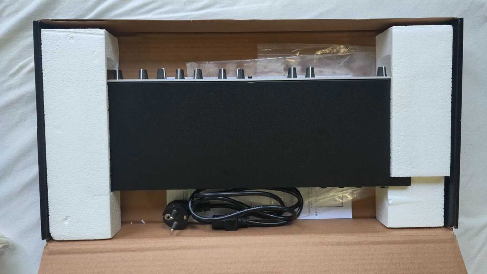 Микрофонен предусилвател / MIC PREAMP / DBX 286S